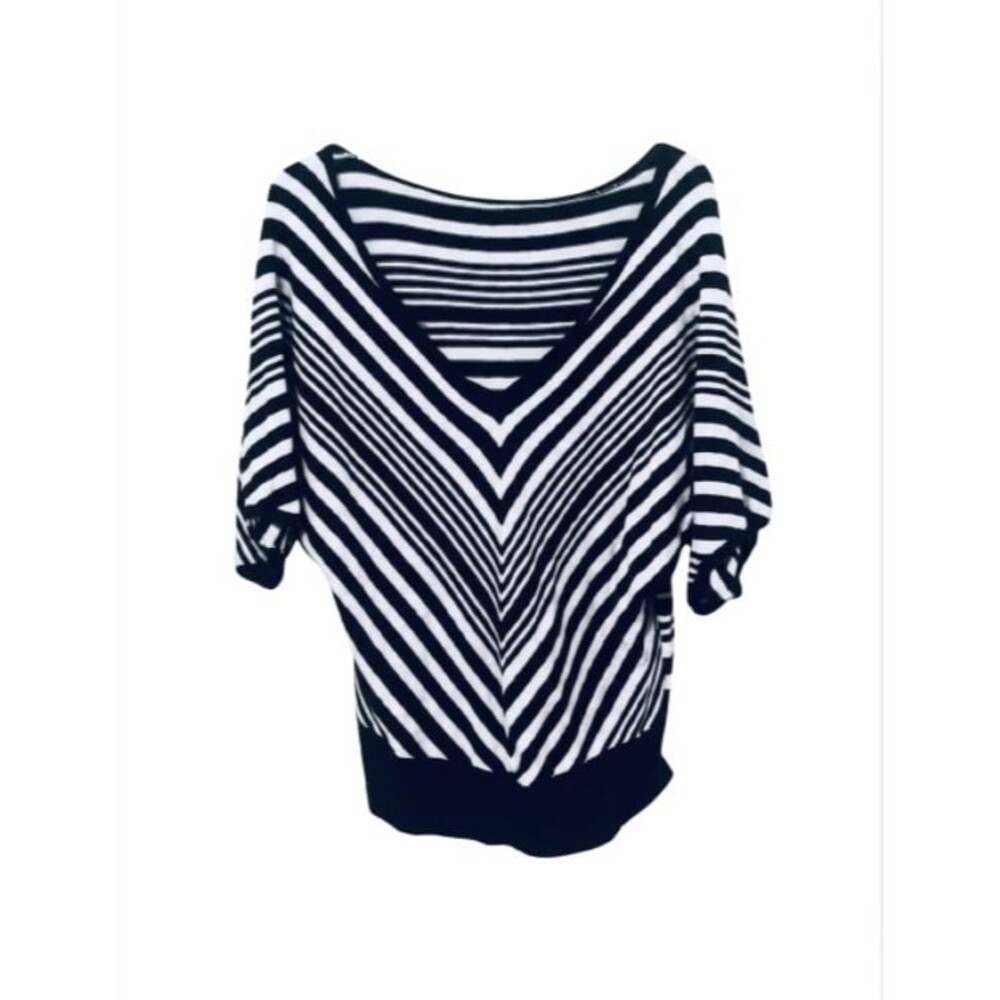 Sweater Half Sleeve Medium